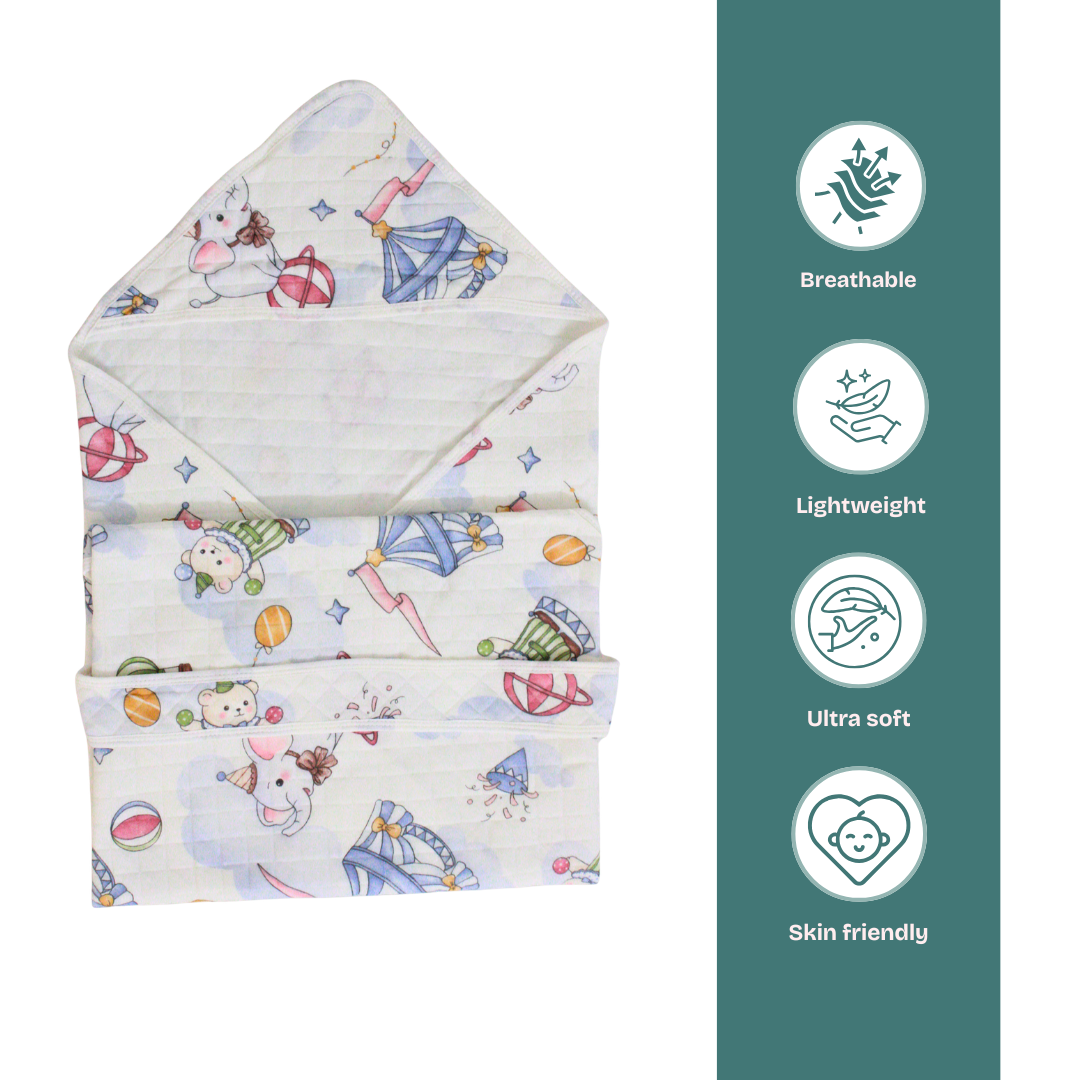 Circus Fun Print – Muslin Quilted Hooded Blanket with Belt | 85 x 85 cm | Pack of 1